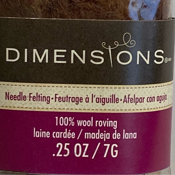 12 Dimensions FeltWorks 100% Wool Brown Curly Roving 0.25oz Needle Felti… - Picture 4 of 15